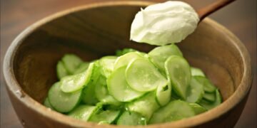 Make this cucumber salad for breakfast every day‼️It keeps your gut and skin healthy.😍